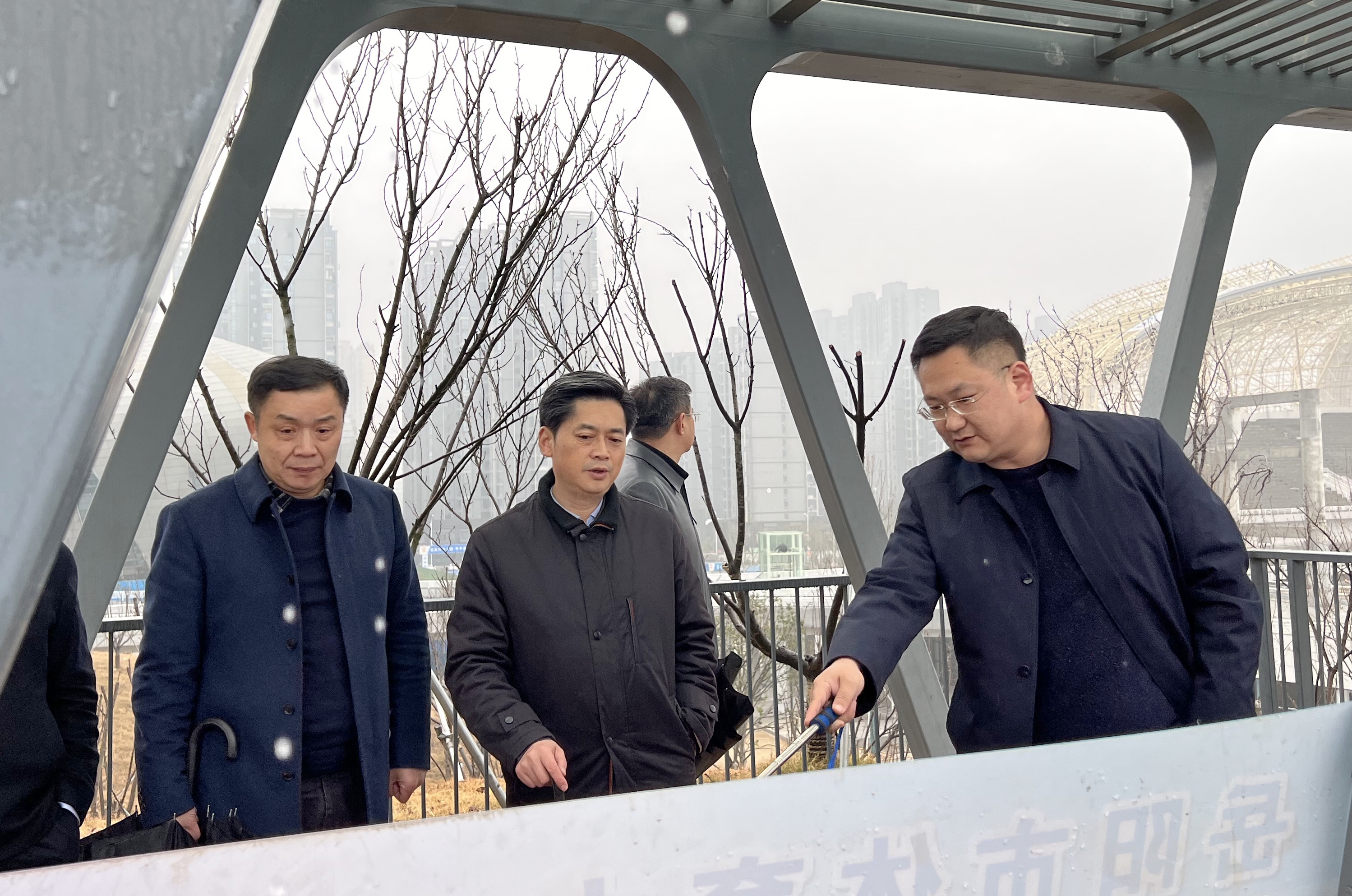 1月24日下午，趙岳平率隊調(diào)研省運會場館建設(shè)工作.jpg